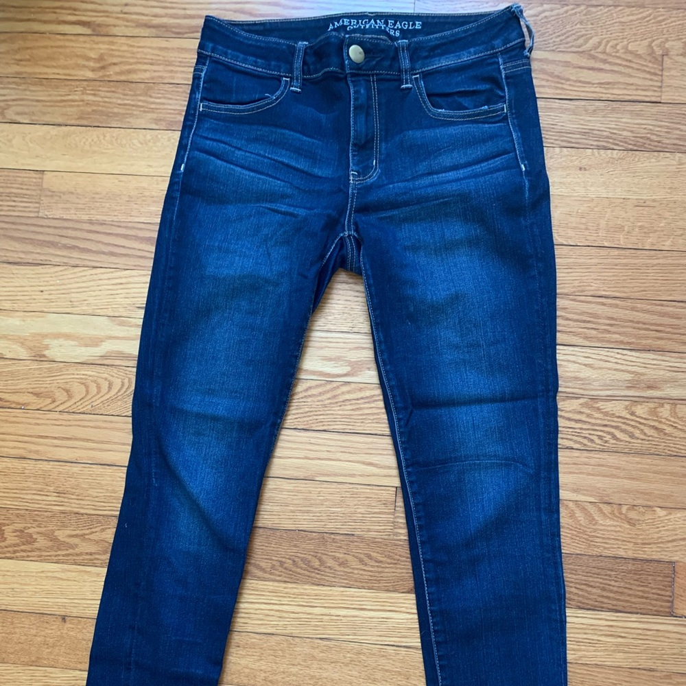 Dark wash skinny jeans